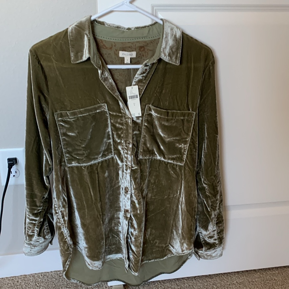 Anthropology, green velvet, button-down blouse